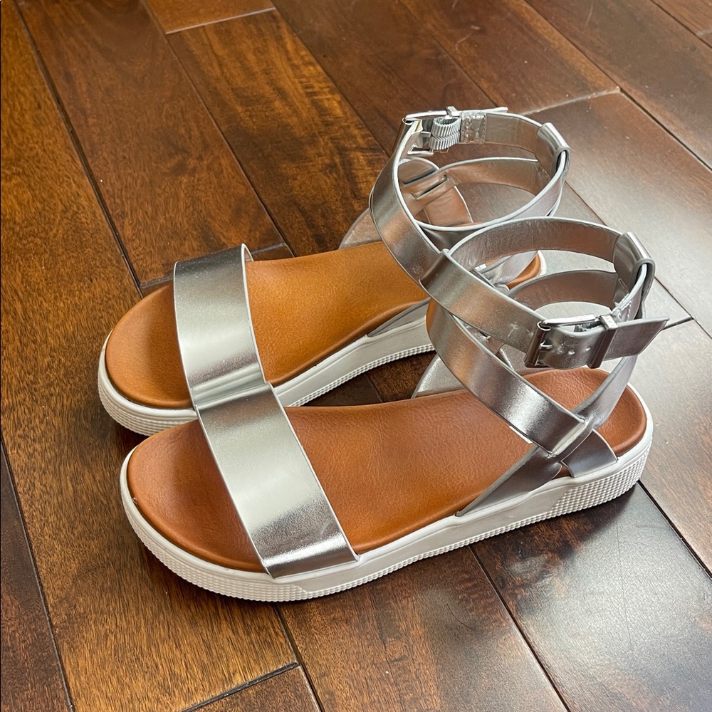 MIA Metallic Silver Strappy Sandals. NWOT
